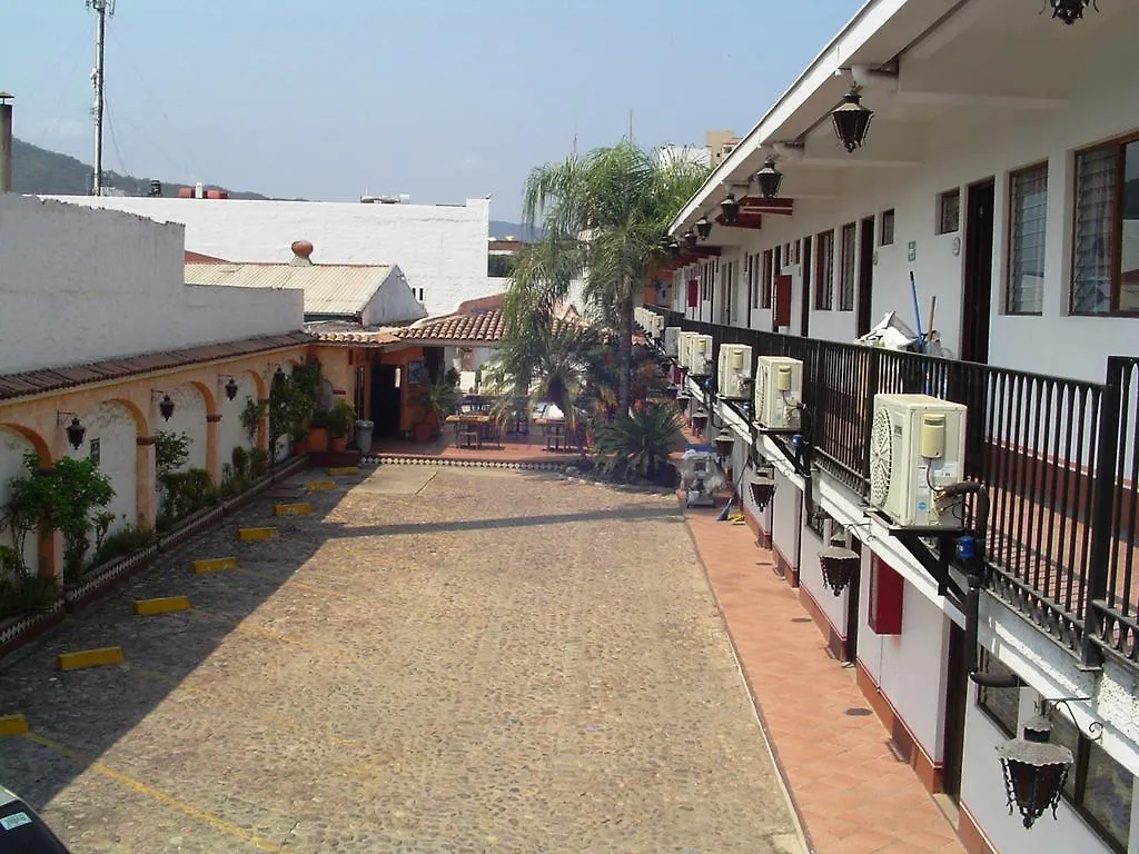 Hotel & Suites Coral Puerto Vallarta